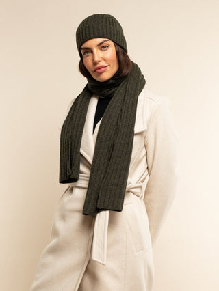 Milano (dark green) - Italian 100% cashmere ribbed beanie (unisex) - Glamourous Grace
