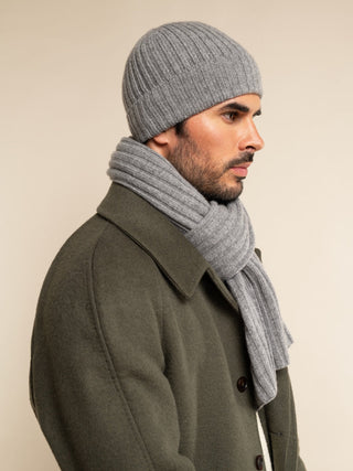 Milano (light grey) - Italian 100% cashmere ribbed beanie (unisex) - Glamourous Grace