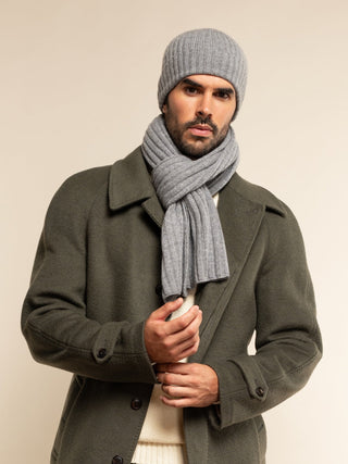 Milano (light grey) - Italian 100% cashmere ribbed beanie (unisex) - Glamourous Grace