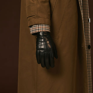 Bella (black) - Italian lambskin leather gloves with lambswool lining & touchscreen feature - Glamourous Grace