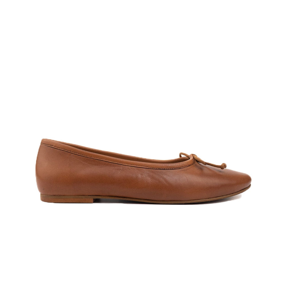 Belle Tan Leather - Glamourous Grace