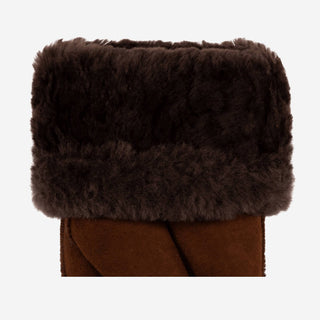 Brooke (brown) – Suede mittens with luxurious sheep fur lining - Glamourous Grace