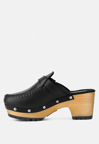 Choctav Handcrafted Leather Clogs