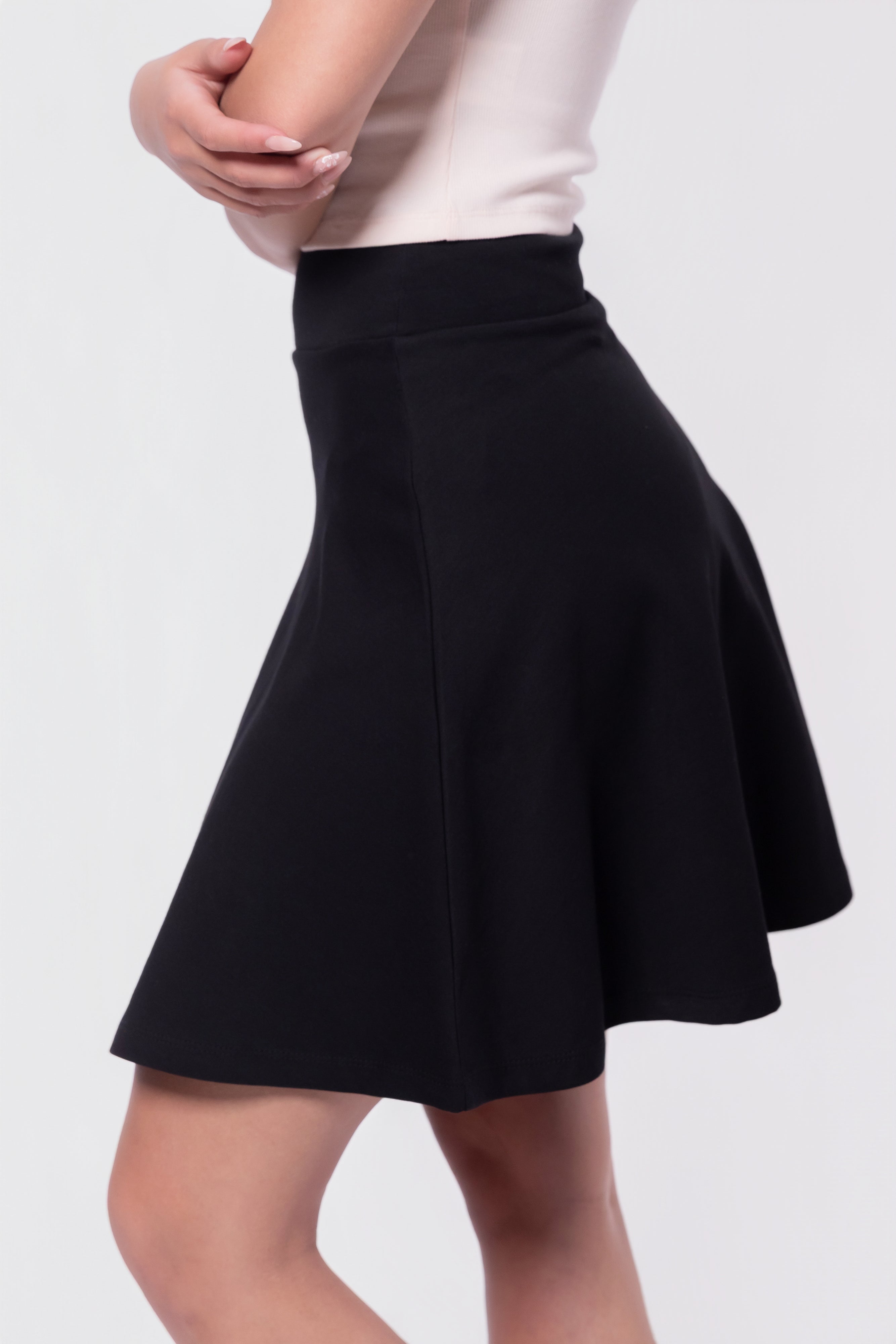 Supreme Air Skirt 20" (Black) - Glamourous Grace