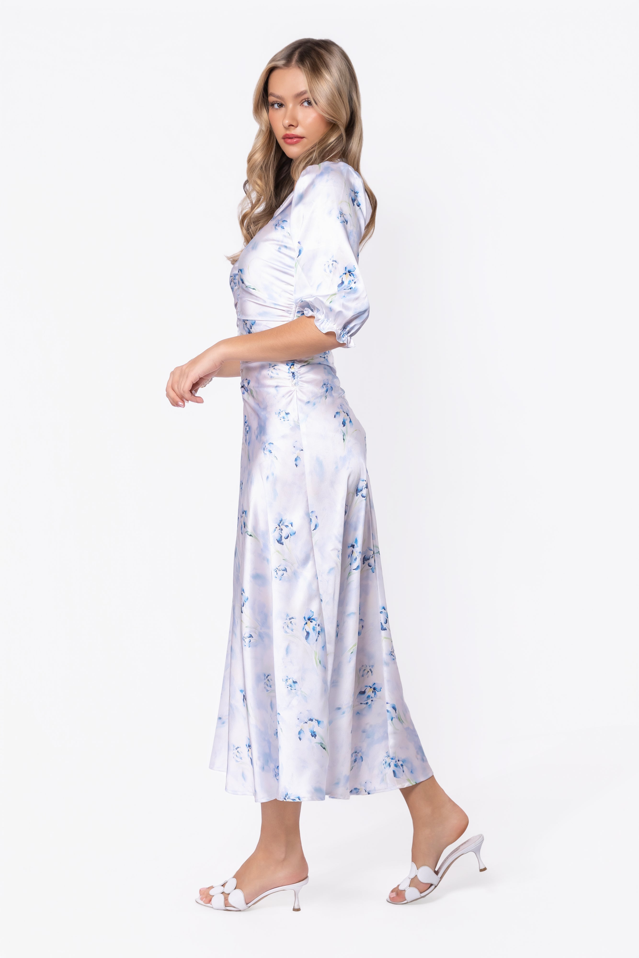 Audrey Dress Short Sleeve (White/Blue) - Glamourous Grace