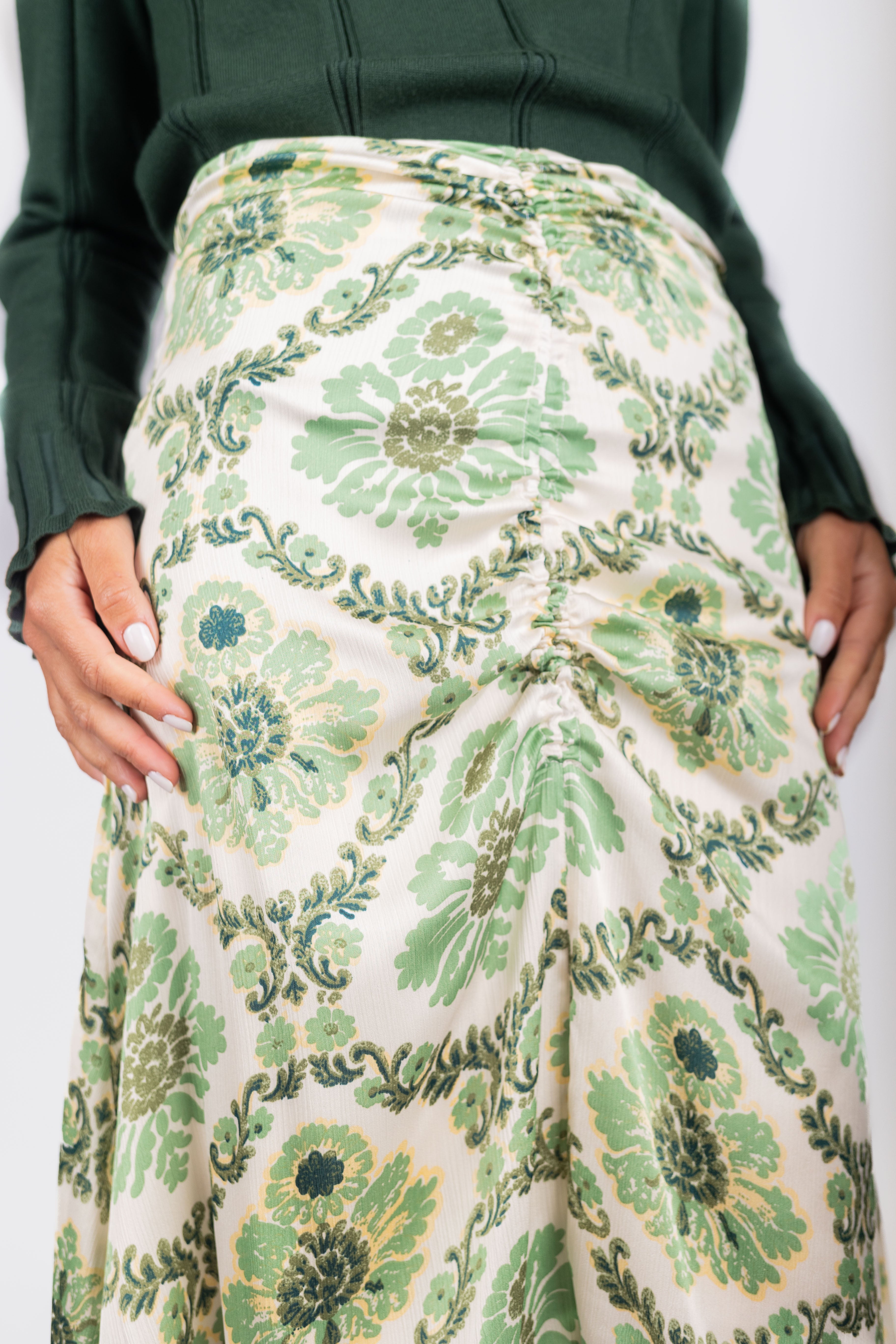 Sylvie Skirt (Green Flower) - Glamourous Grace