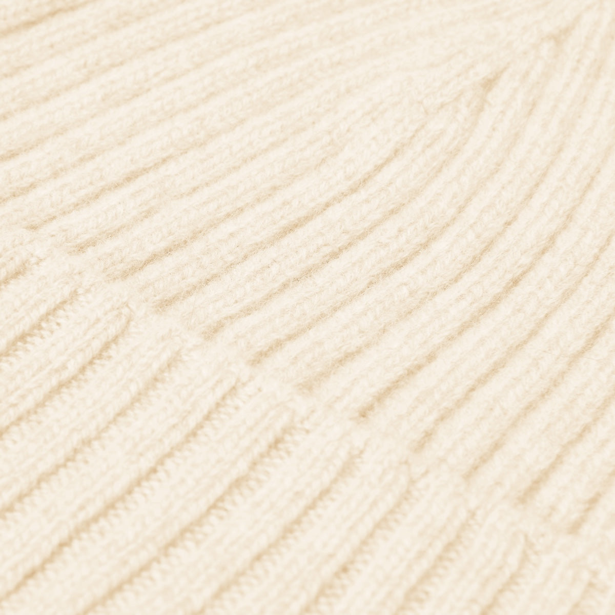 Milano (cream) - Italian 100% cashmere ribbed beanie (unisex) - Glamourous Grace