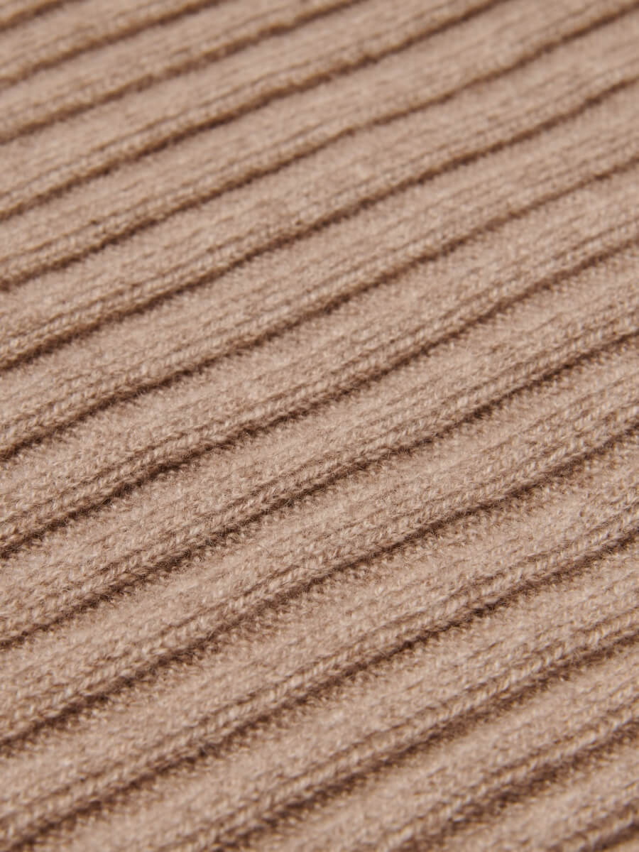 Napoli (brown) - Italian 100% cashmere ribbed scarf (unisex) - Glamourous Grace