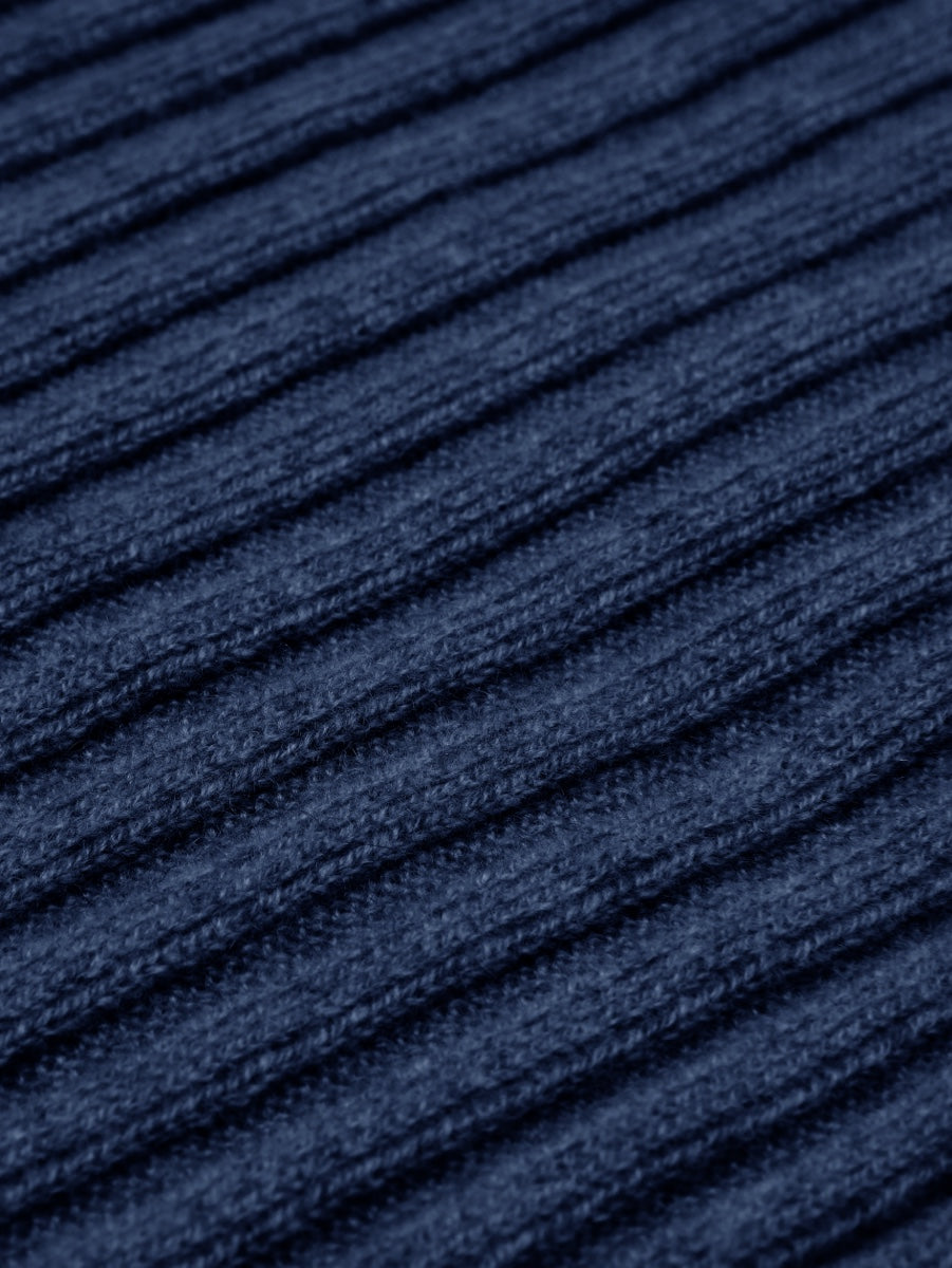 Napoli (navy blue) - Italian 100% cashmere ribbed scarf (unisex) - Glamourous Grace