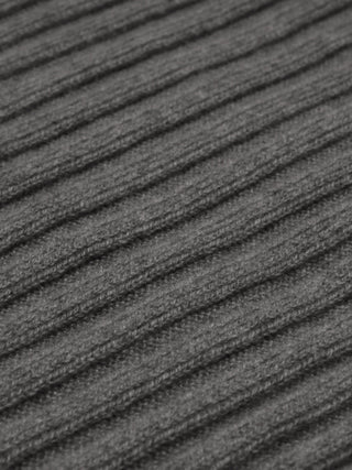 Napoli (dark grey) - Italian 100% cashmere ribbed scarf (unisex) - Glamourous Grace