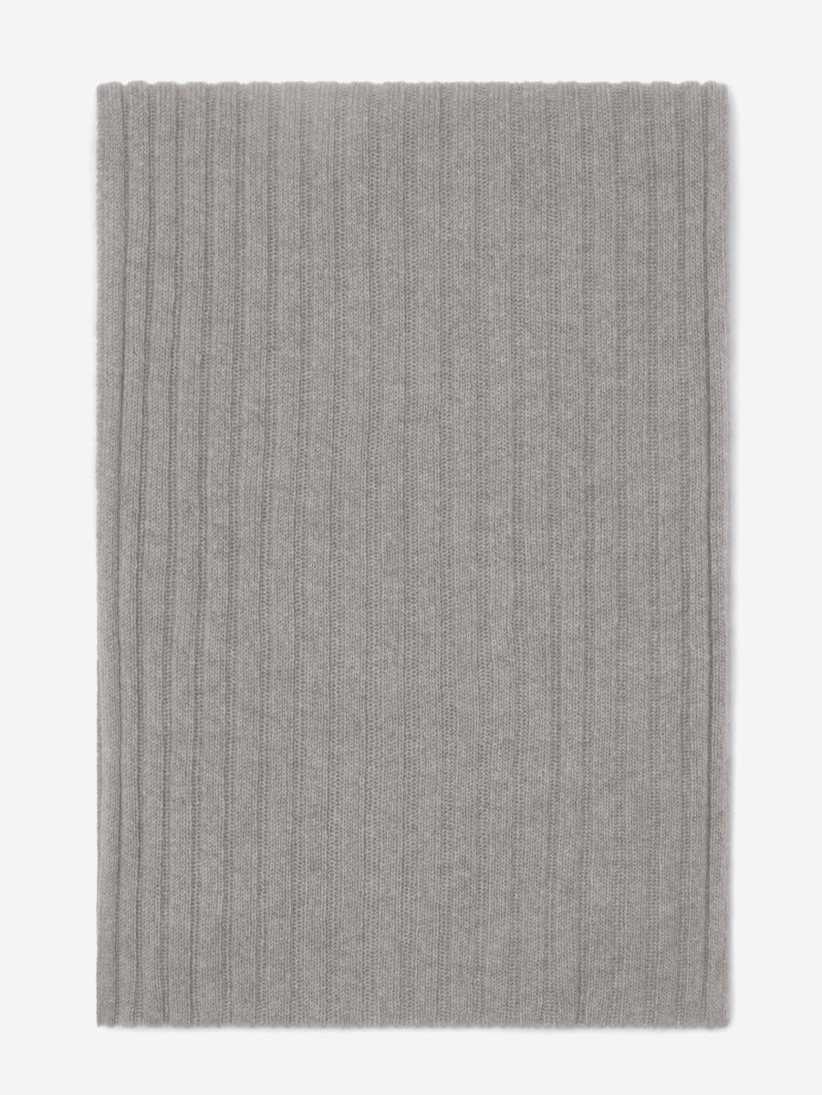 Napoli (light grey) - Italian 100% cashmere ribbed scarf (unisex) - Glamourous Grace