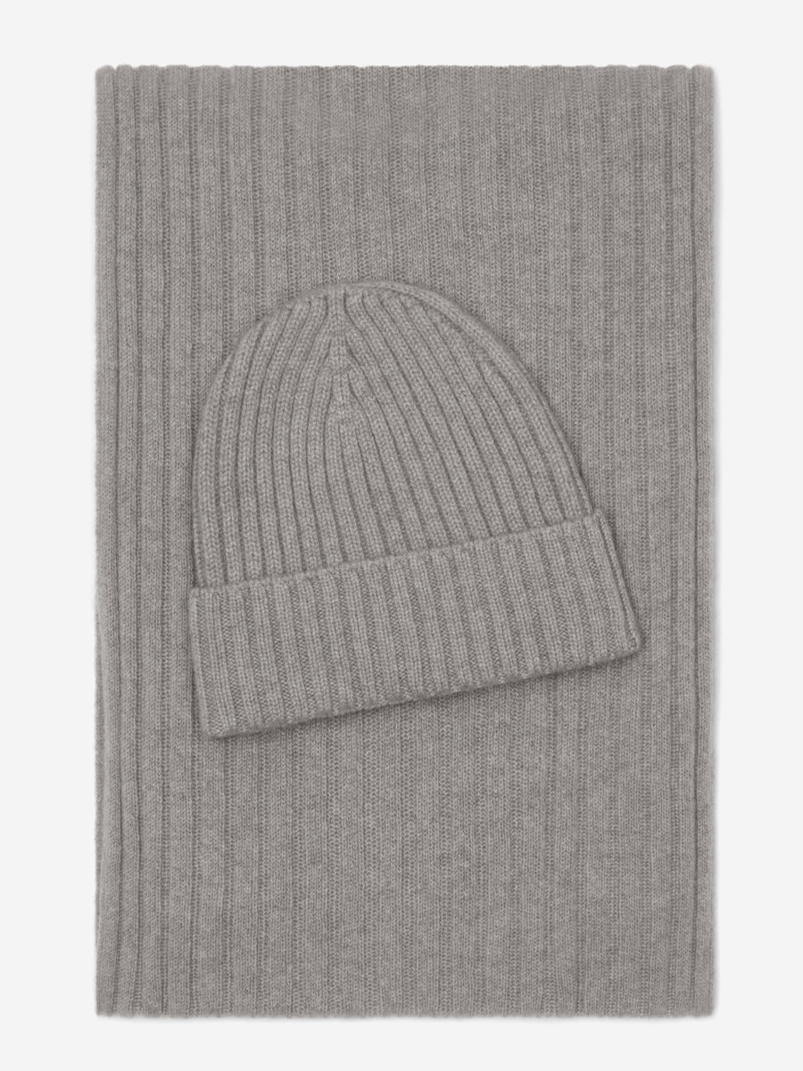 Napoli (light grey) - Italian 100% cashmere ribbed scarf (unisex) - Glamourous Grace