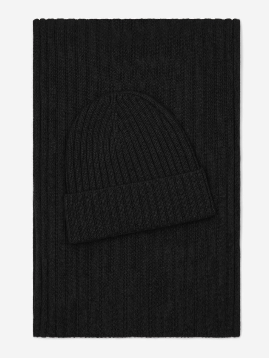 Napoli (black) - Italian 100% cashmere ribbed scarf (unisex) - Glamourous Grace