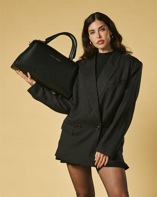 Cecilia (black) - Italian calf leather women’s handbag (with shoulder strap) - Glamourous Grace