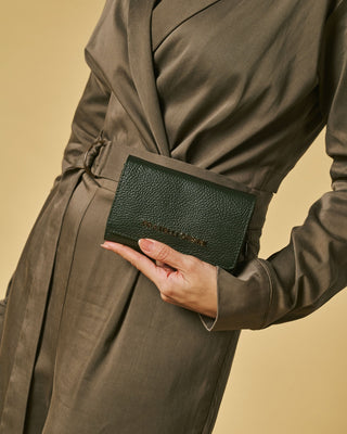Costanza (green) - Italian calf leather women’s wallet - Glamourous Grace