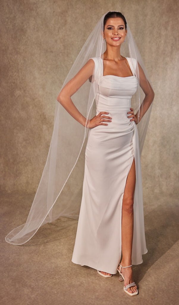 Crystal Knot Beaded Edge Wedding Veil - D250 - Glamourous Grace