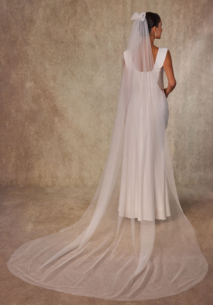 Elegant Bow Wedding Veil - Glamourous Grace