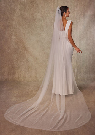 Elegant Bow Wedding Veil - Glamourous Grace