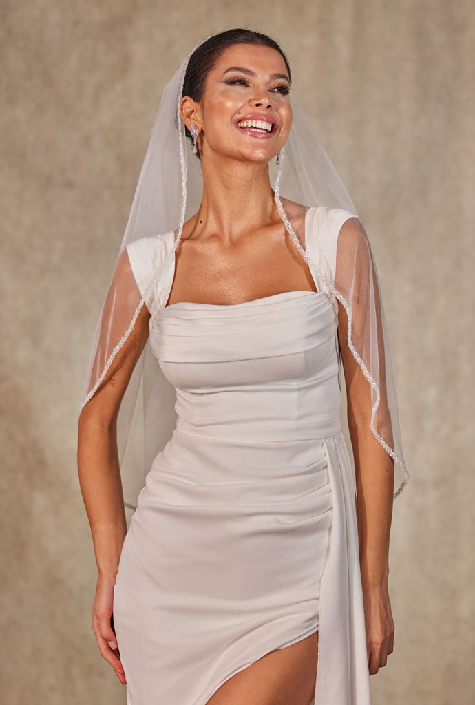 Bridal Shower Pearl Veil- D257 - Glamourous Grace