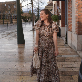 Oat Crochet Handbag - Glamourous Grace