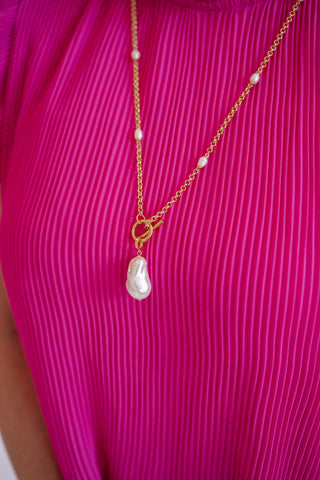 Betsy Necklace - 18k Gold Plating and Freshwater pearls