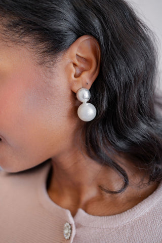 Kyle Double Ball Stud- Two Toned Pearl - Glamourous Grace