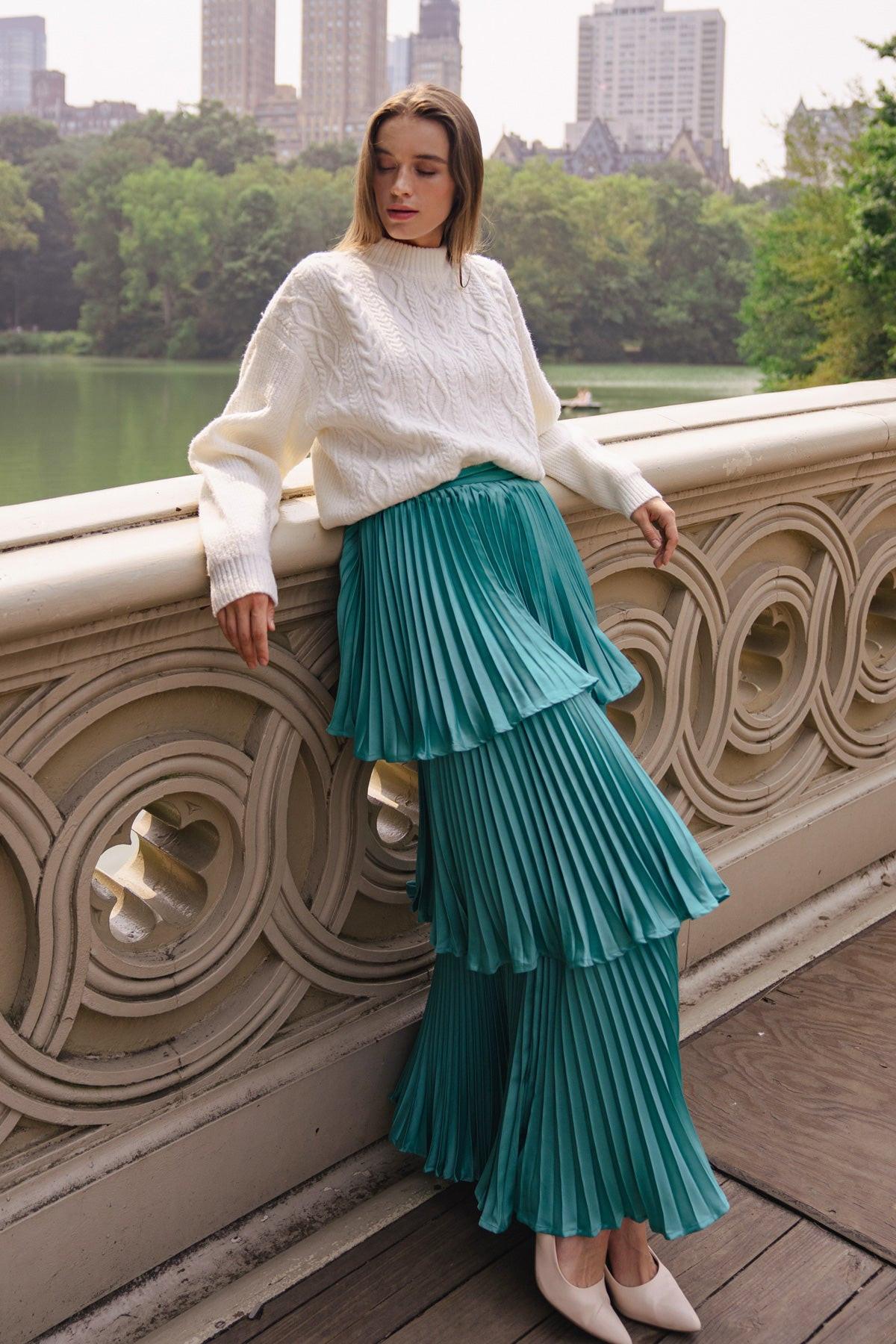 IN LOVE WITH ME WOVEN SKIRT - Glamourous Grace