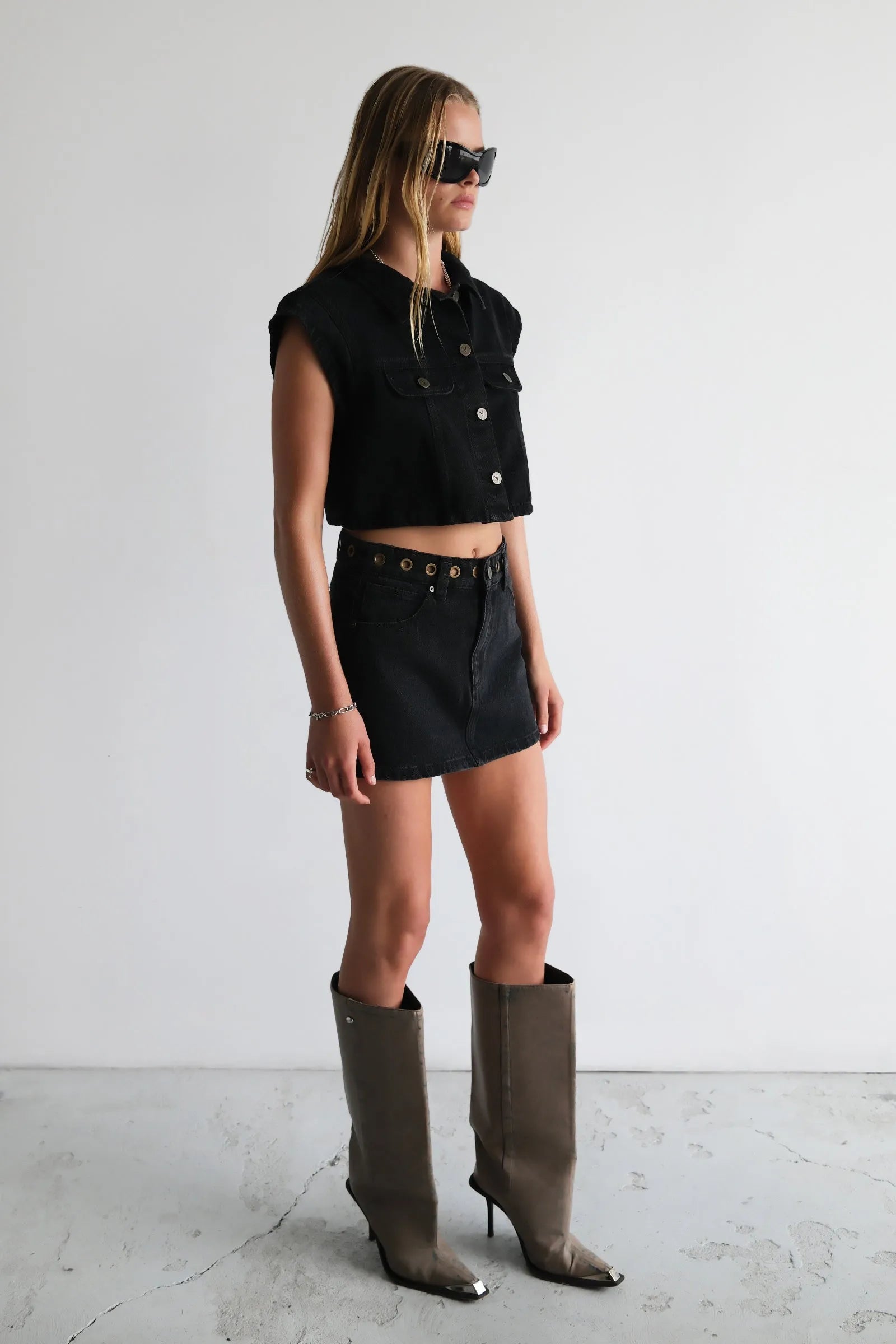 95 Mid Aline Skirt Brie Eyelet