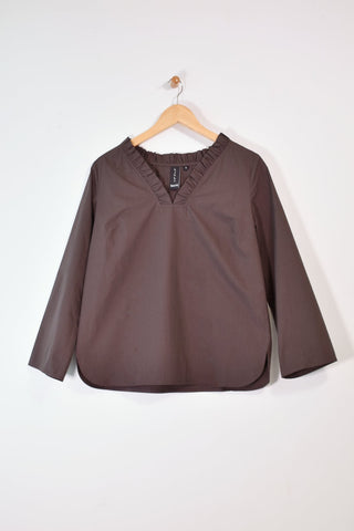 3/4 Sleeve Ruffle V Tunic