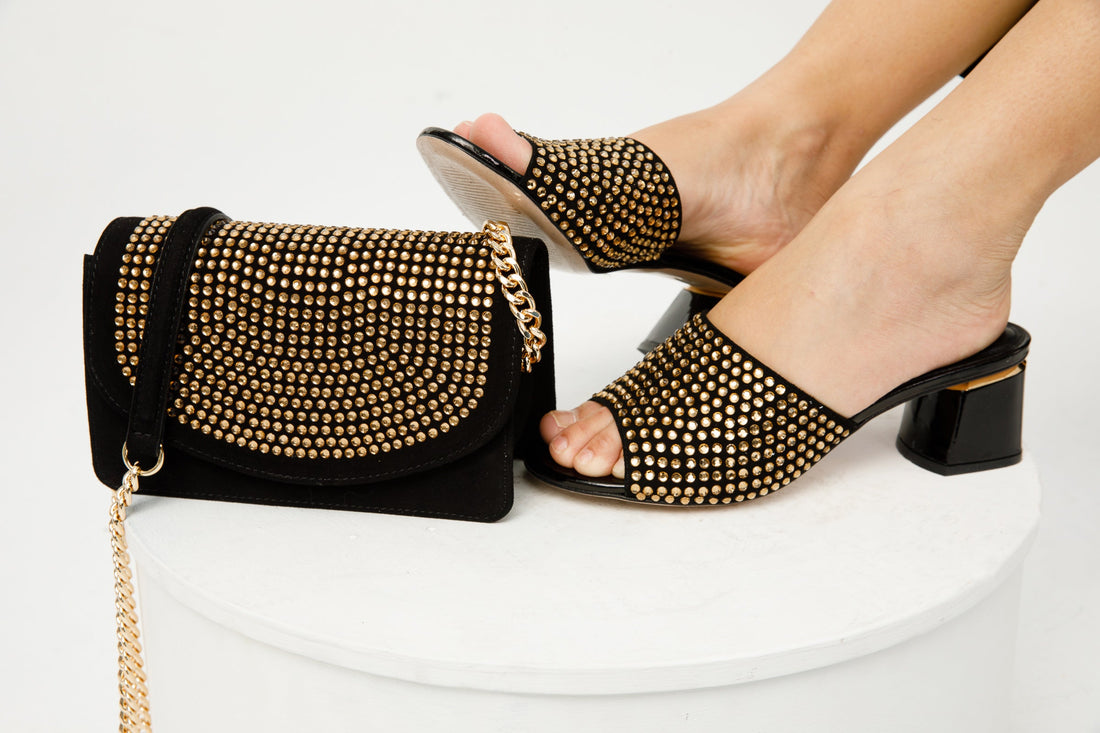 The Ailano Gold Glitter Leather Women Sandal - Glamourous Grace