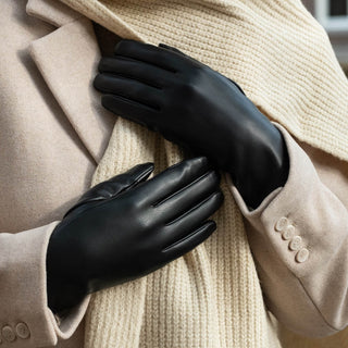 Daisy (black) – Vegan leather gloves with fleece lining & touchscreen feature - Glamourous Grace