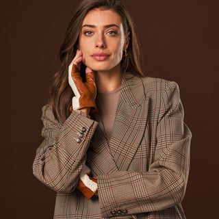 Daniella (cognac) - Hand-sewn Italian crochet driving gloves from lambskin leather - Glamourous Grace