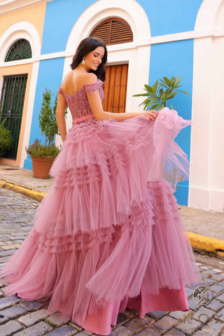 Glamourous Grace