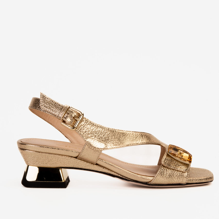 The Iconic Gold Leather Women Sandal - Glamourous Grace