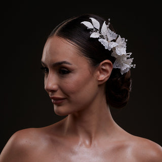 Elegant White Flower & Bead Bridal Hair Comb - Glamourous Grace