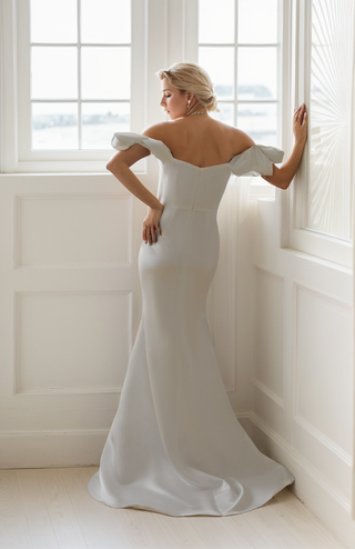 Glamourous Grace