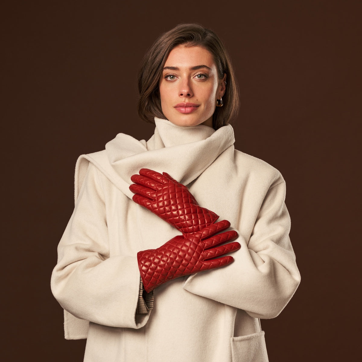 Emilia (red) - Classic Italian lambskin leather gloves with cashmere lining and checkered pattern - Glamourous Grace