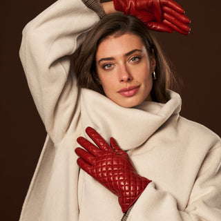 Emilia (red) - Classic Italian lambskin leather gloves with cashmere lining and checkered pattern - Glamourous Grace
