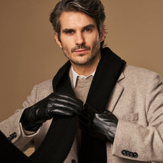 Ethan (black) – Vegan leather gloves with warm fleece lining & touchscreen feature - Glamourous Grace