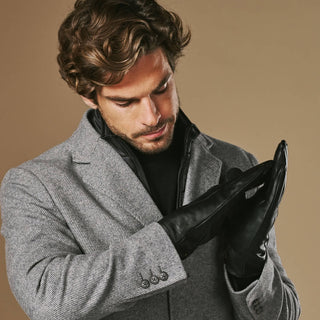 Ezra (black) - Lambskin leather gloves with warm rabbit fur lining and touchscreen feature - Glamourous Grace