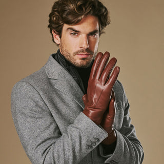 Ezra (brown) - Lambskin leather gloves with warm rabbit fur lining and touchscreen feature - Glamourous Grace