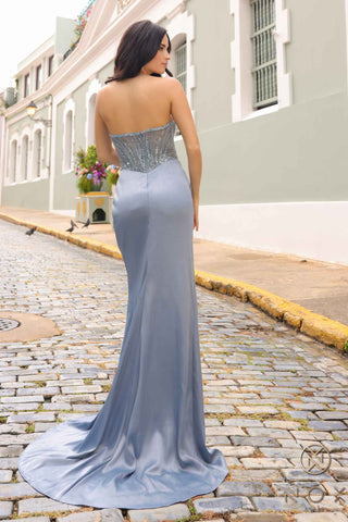 Glamourous Grace