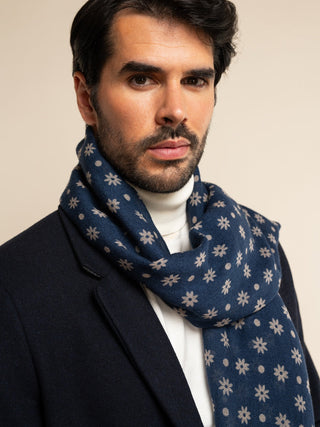 Andrea (blue) - Soft and lightweight Italian scarf from 100% wool - Glamourous Grace