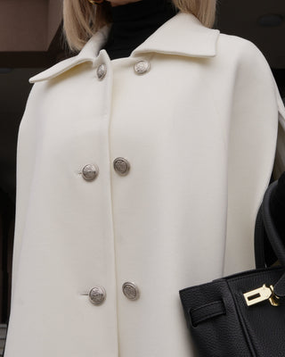 Paris Cashmere Bland Cape in Ivory