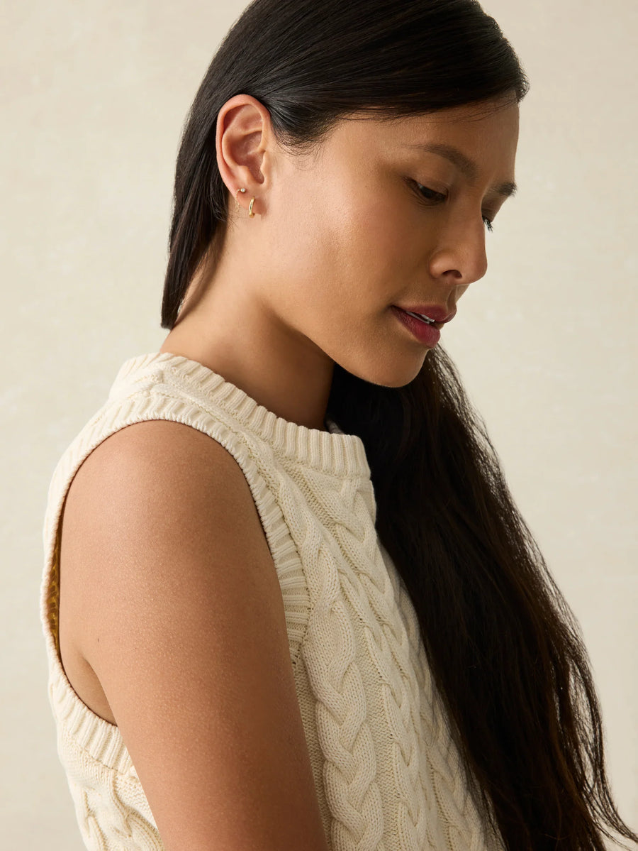 Faherty Sunwashed Sweater Vest - Glamourous Grace