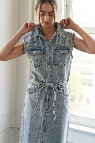 WILDFLOWER WHIMSY DENIM MIDI DRESS - Glamourous Grace