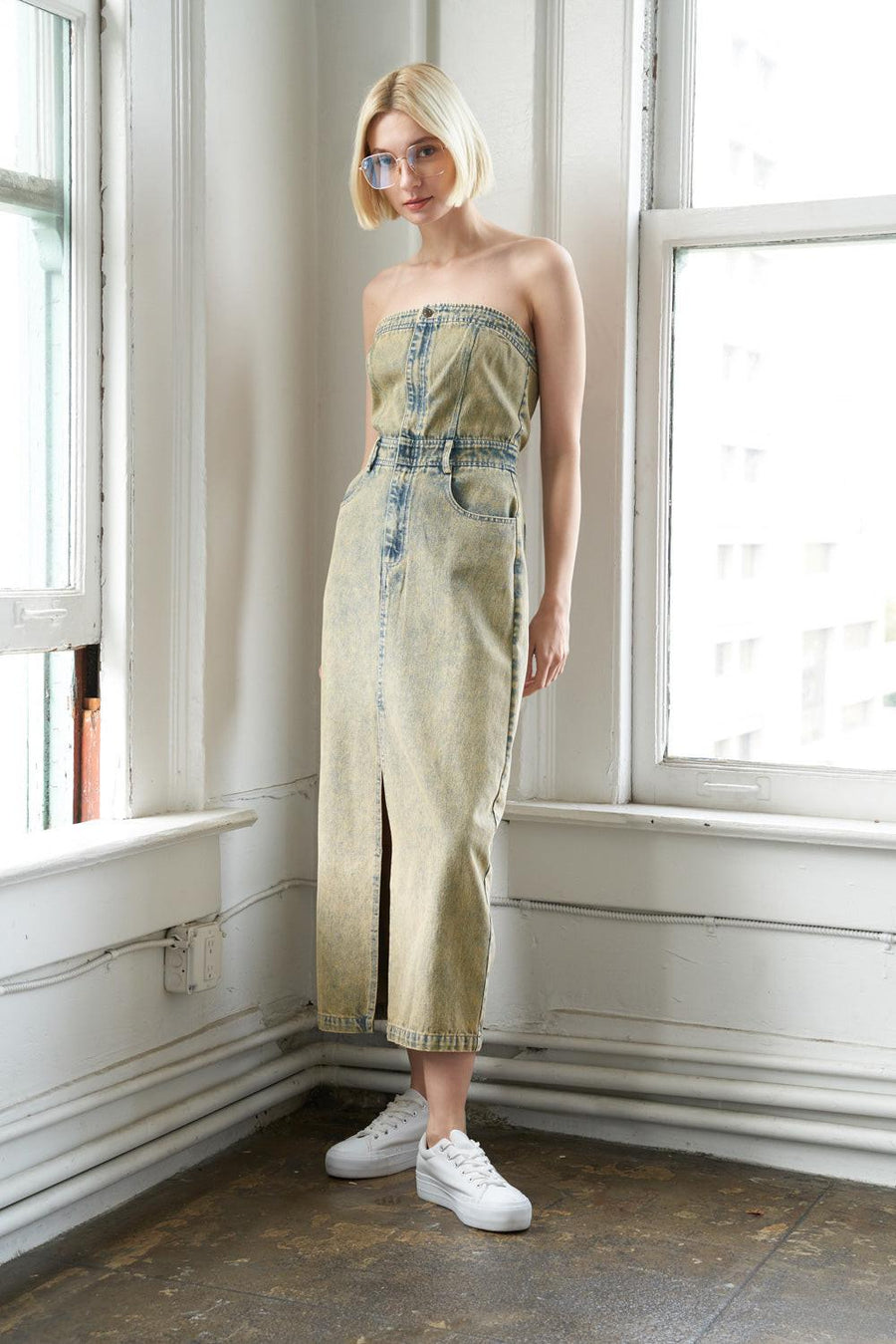 UNBEATABLE MEMORIES MIDI DRESS - Glamourous Grace