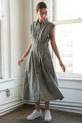 SUNSHINE SQUEEZE DENIM MIDI DRESS - Glamourous Grace