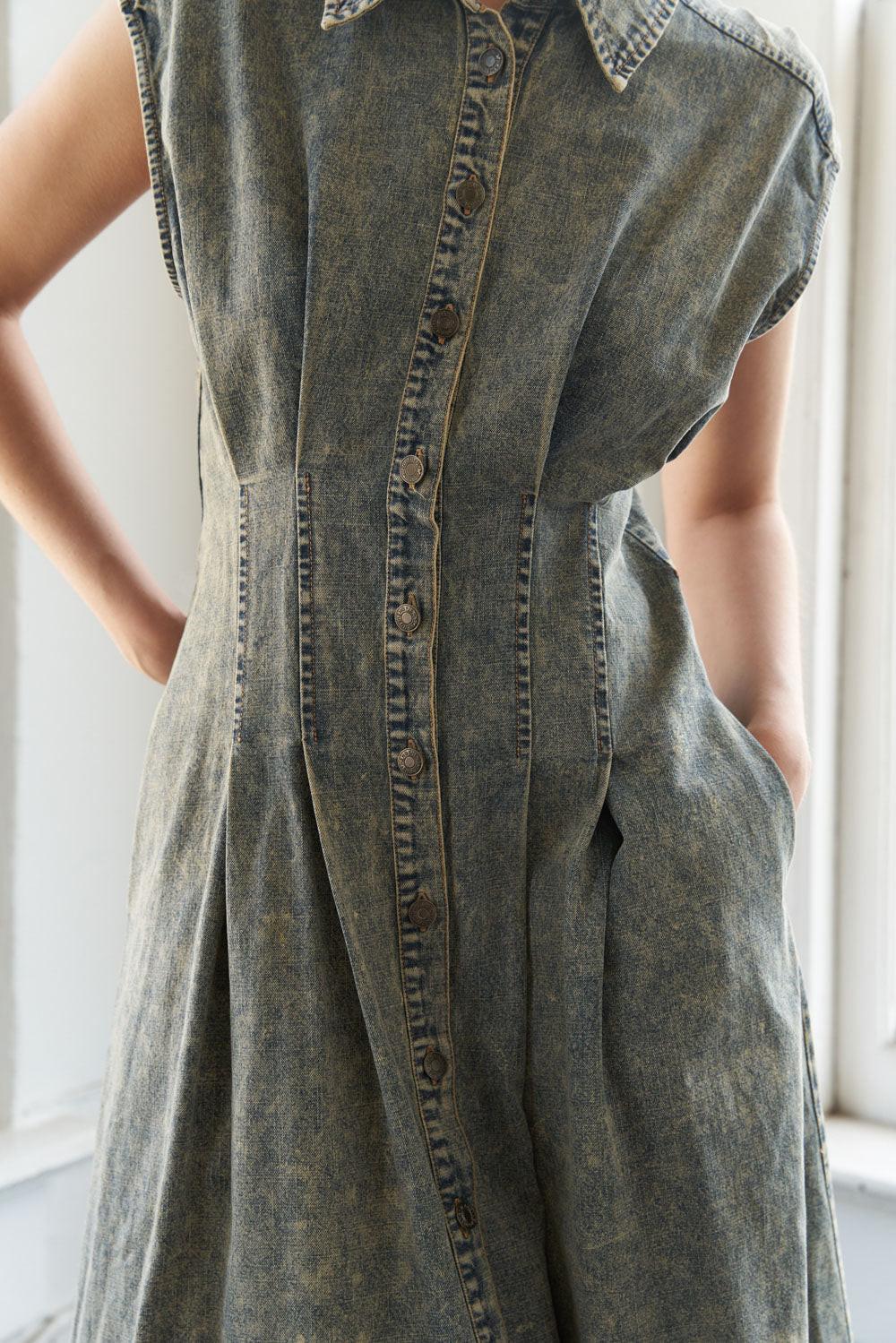 SUNSHINE SQUEEZE DENIM MIDI DRESS - Glamourous Grace