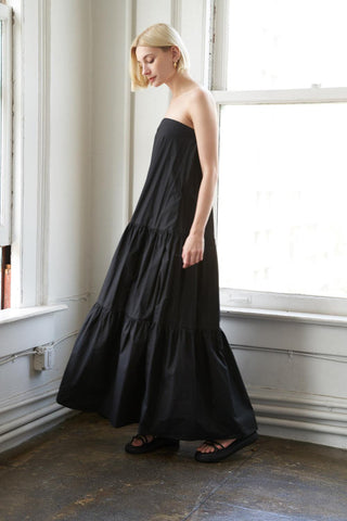 GIRLS JUST WANNA HAVE WOVEN MAXI DRESS - Glamourous Grace